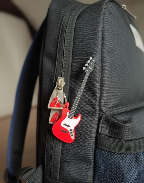 ბასს გიტარის საკიდი