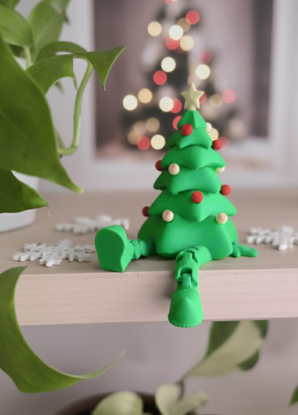 საყვარელი საახალწლო ნაძვის ხე